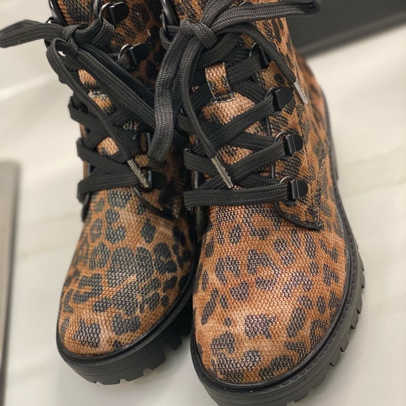 KENDALL + KYLIE EPIC LEOPARD COMBAT BOOTS EURO 36 NEW - Picture 13 of 16